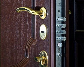 Замена замка на металлической двери Legran в Смоленске