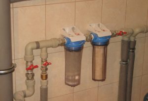 Установка проточного фильтра для воды в Смоленске